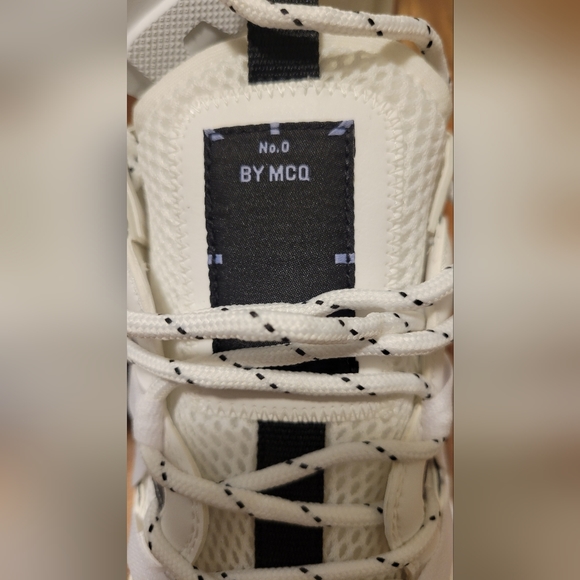 Unisex MCQ by Alexander McQueen Orbyt Descender sz 9 - Picture 16 of 17